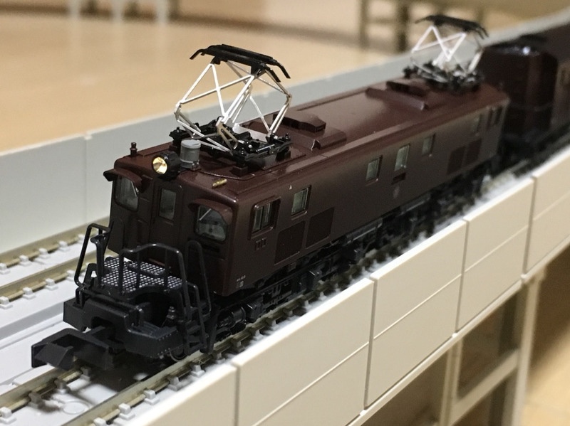 ＫＡＴＯ スハ３２系中央本線普通列車セット入線 - 鉄道模型の世界