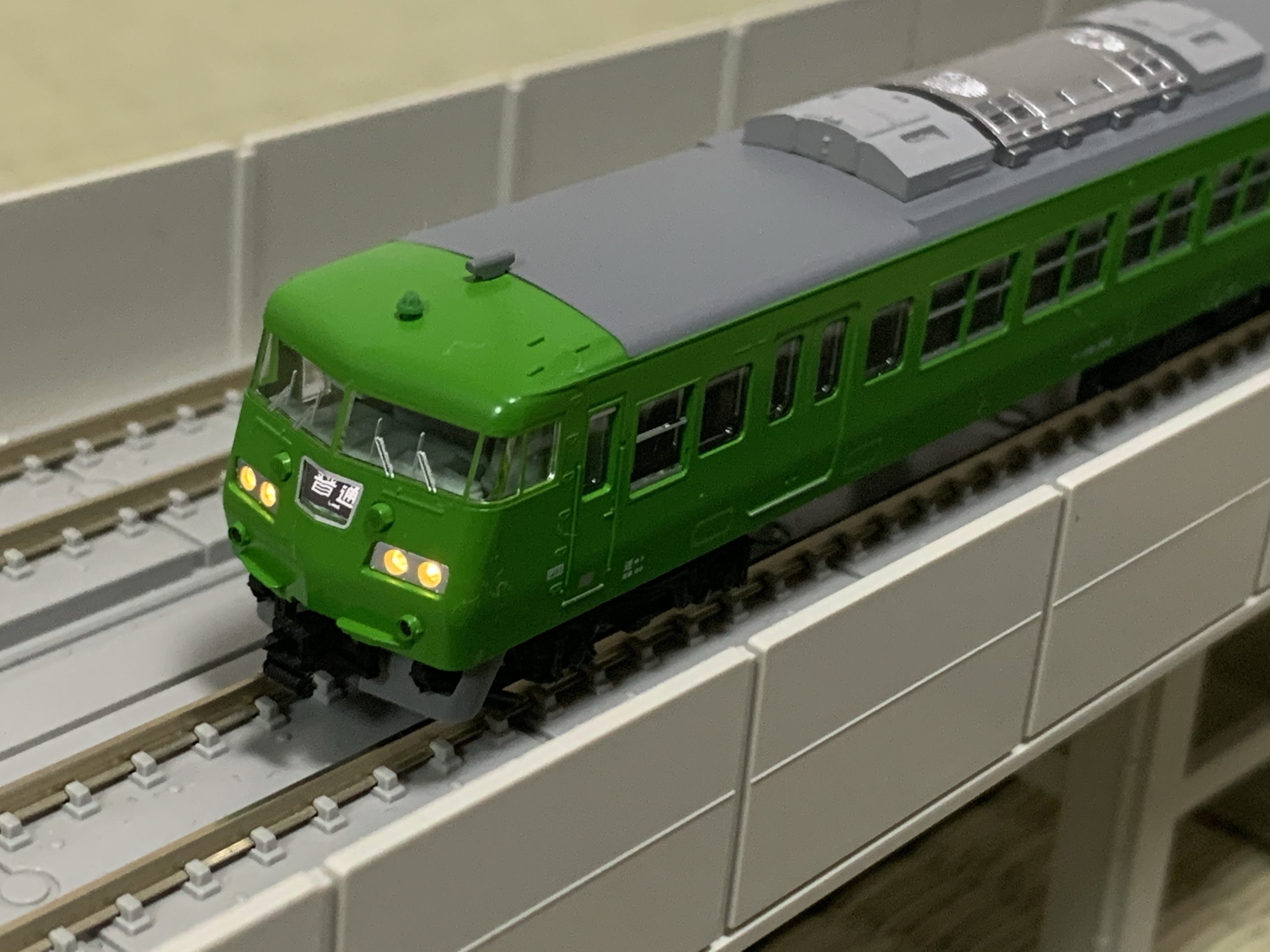 KATO 117系京都地域色タイプ入線 - 鉄道模型の世界